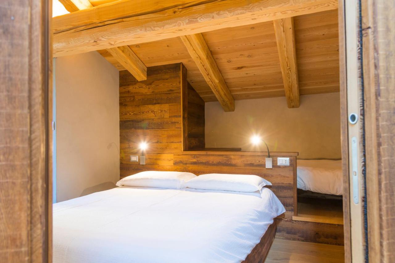La Placette - Albergo Diffuso E Trattoria Usseaux Екстер'єр фото